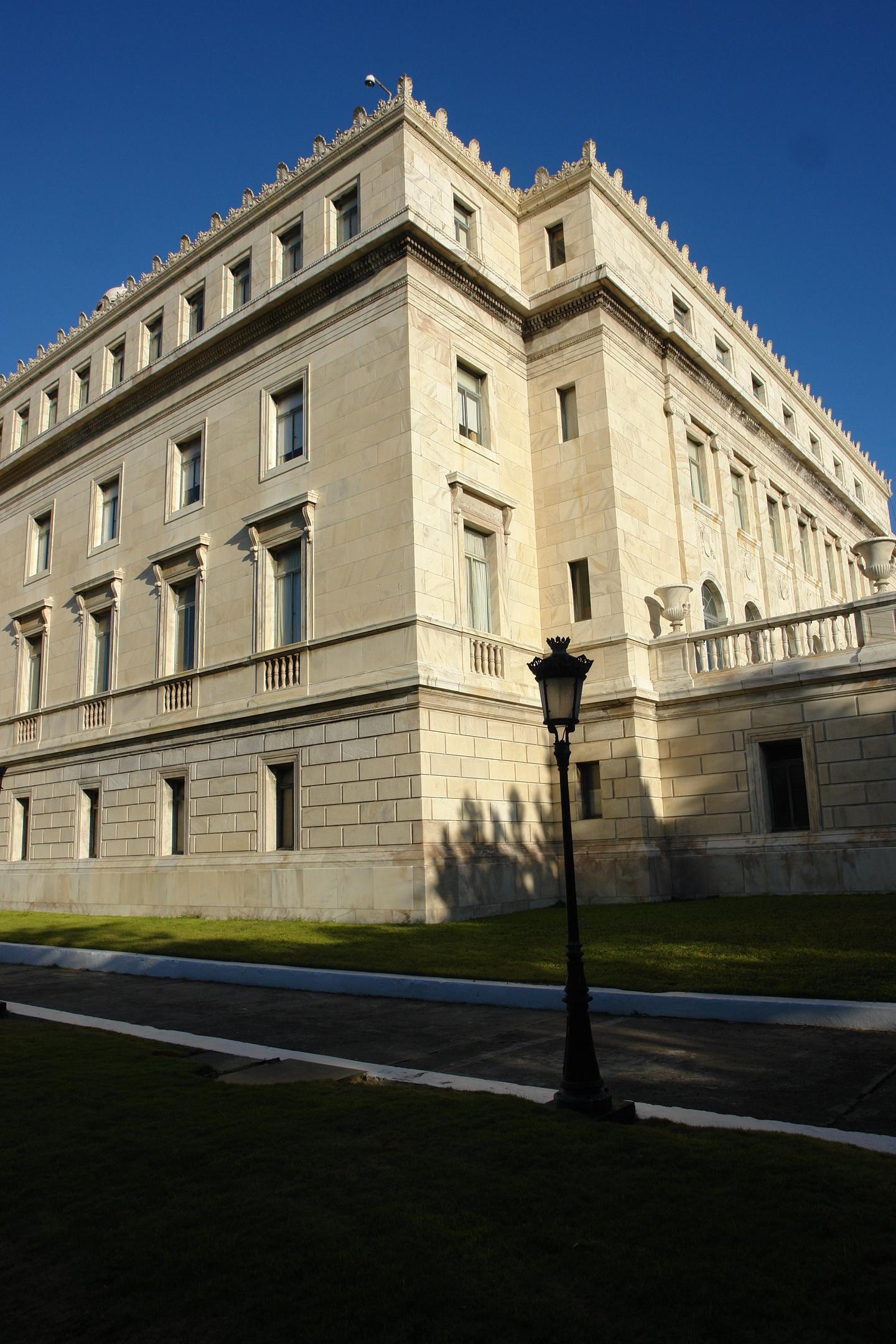 Capitolio de Puerto Rico - San Juan (Puerta de Tierra) - 2011 00023